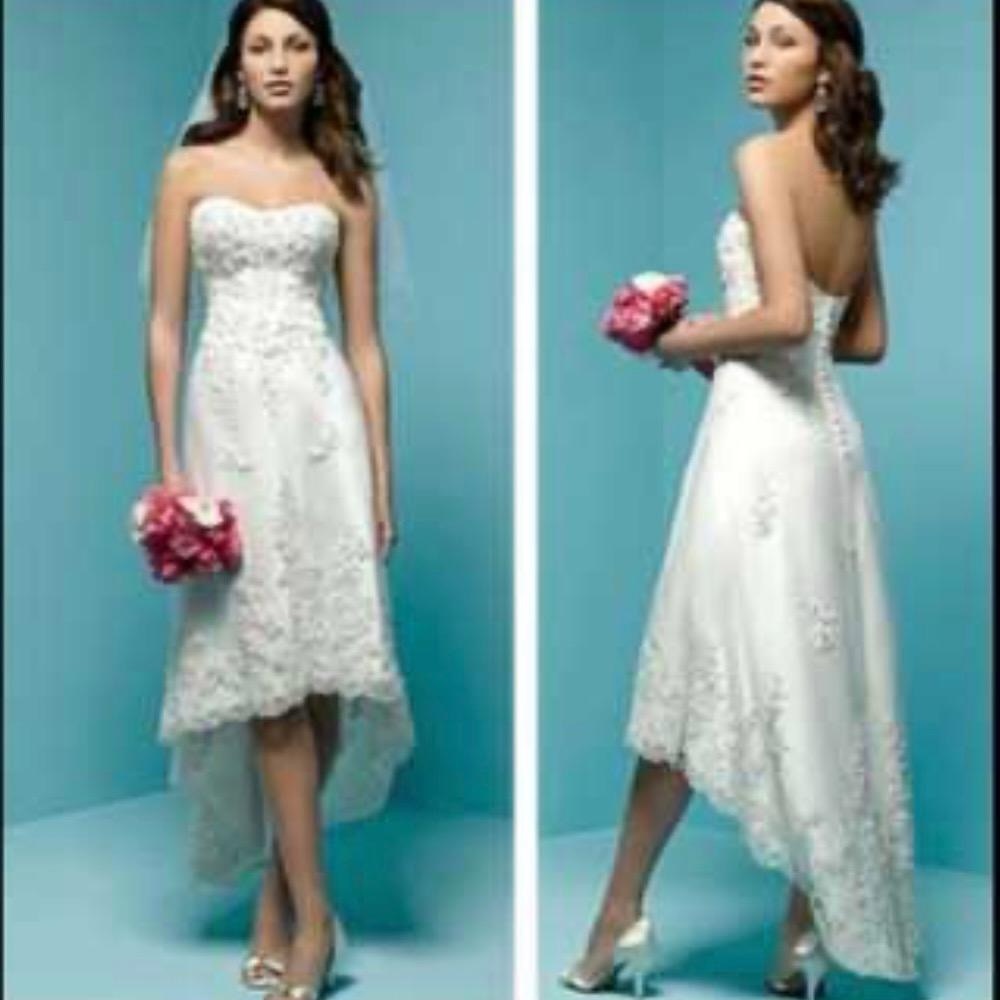 Alfred Angelo 1142 - Nearly Newlywed
Size 6
Like new, freshly dry cleaned - Picture 2 of 11